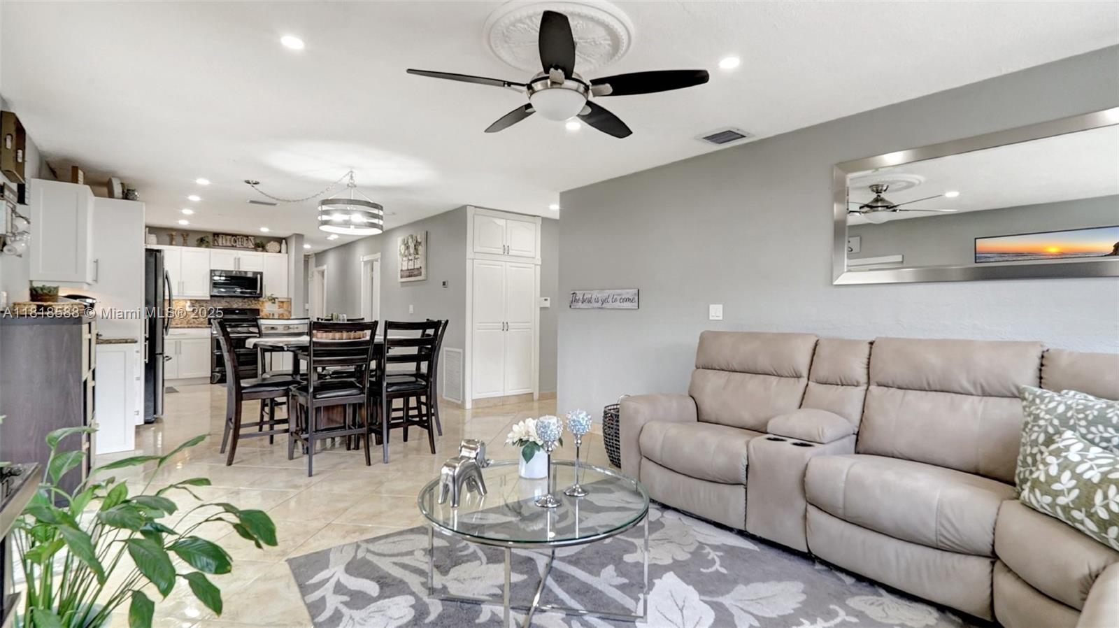 PALM SPRINGS NORTH SEC R - Residential
