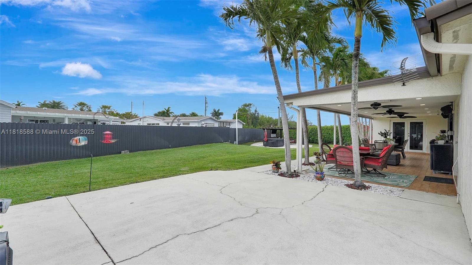 PALM SPRINGS NORTH SEC R - Residential