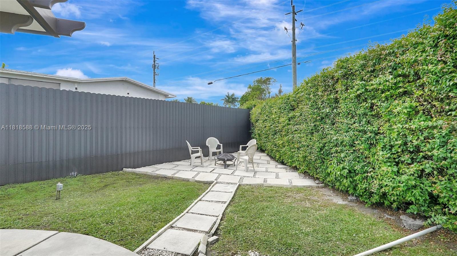 PALM SPRINGS NORTH SEC R - Residential
