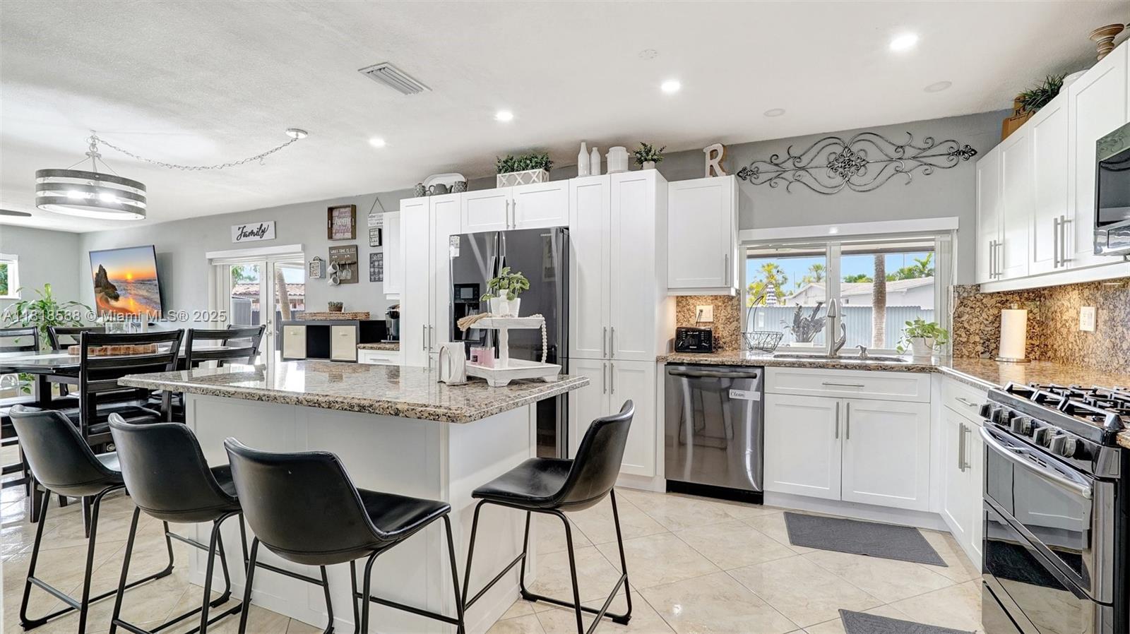 PALM SPRINGS NORTH SEC R - Residential