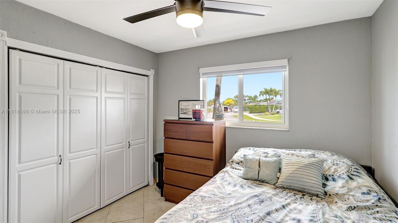 PALM SPRINGS NORTH SEC R - Residential