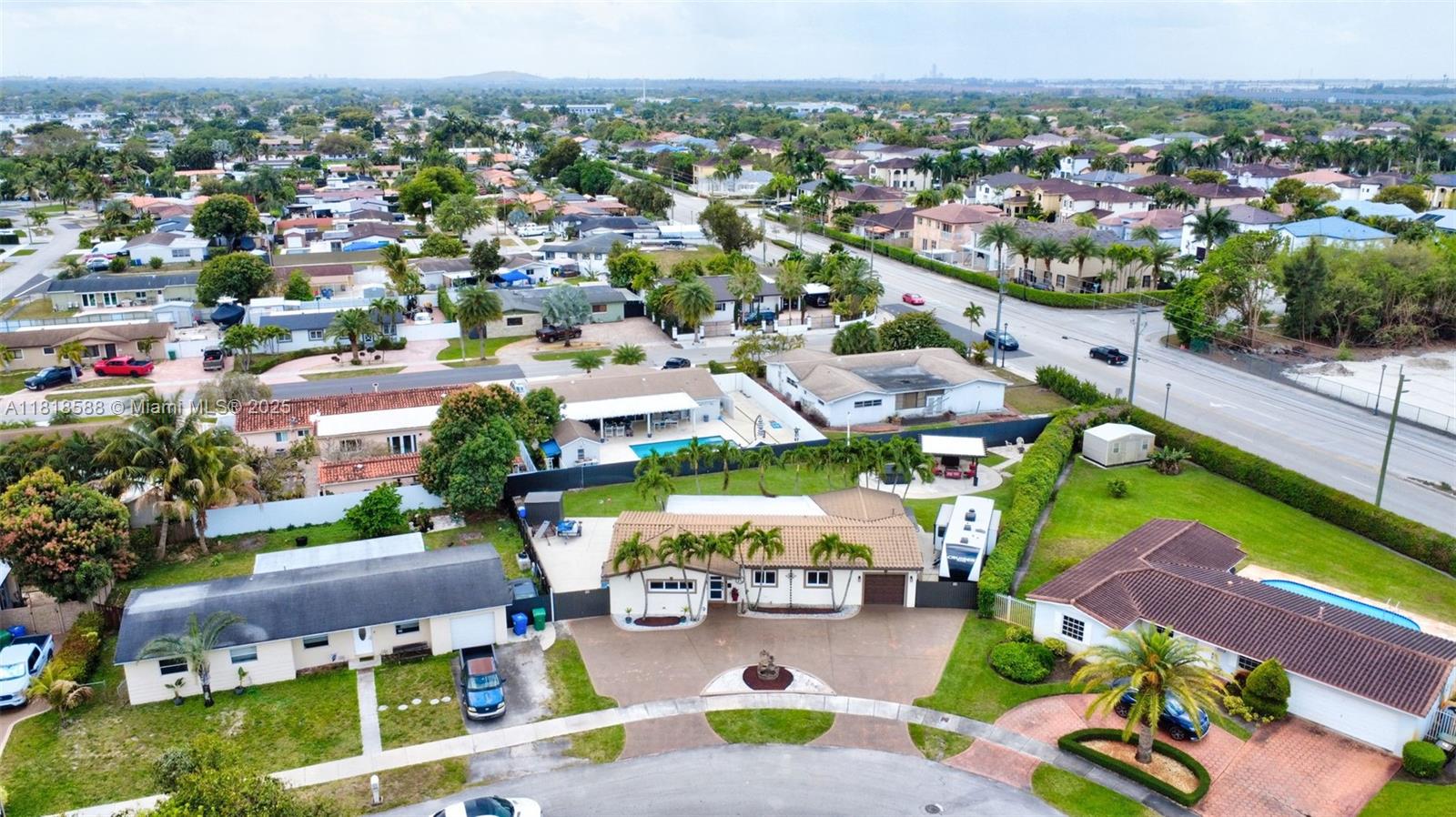 PALM SPRINGS NORTH SEC R - Residential