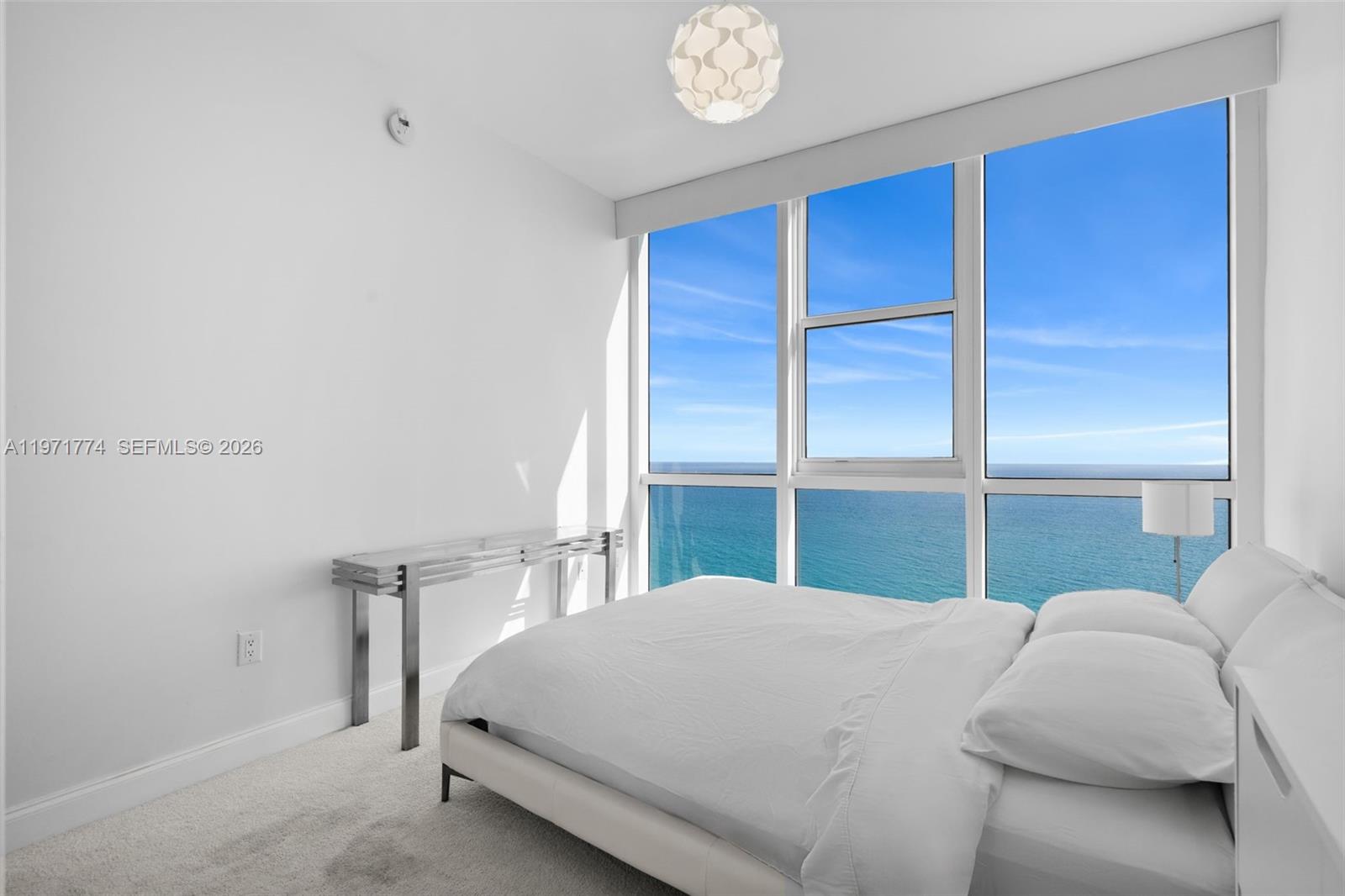 TRUMP ROYALE CONDO - Residential Lease