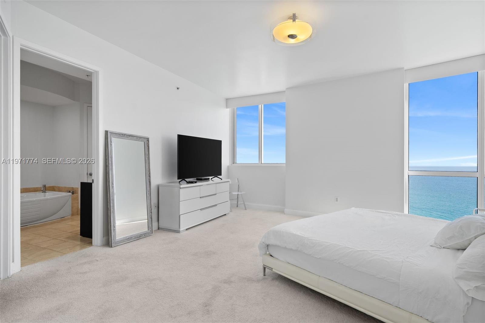 TRUMP ROYALE CONDO - Residential Lease