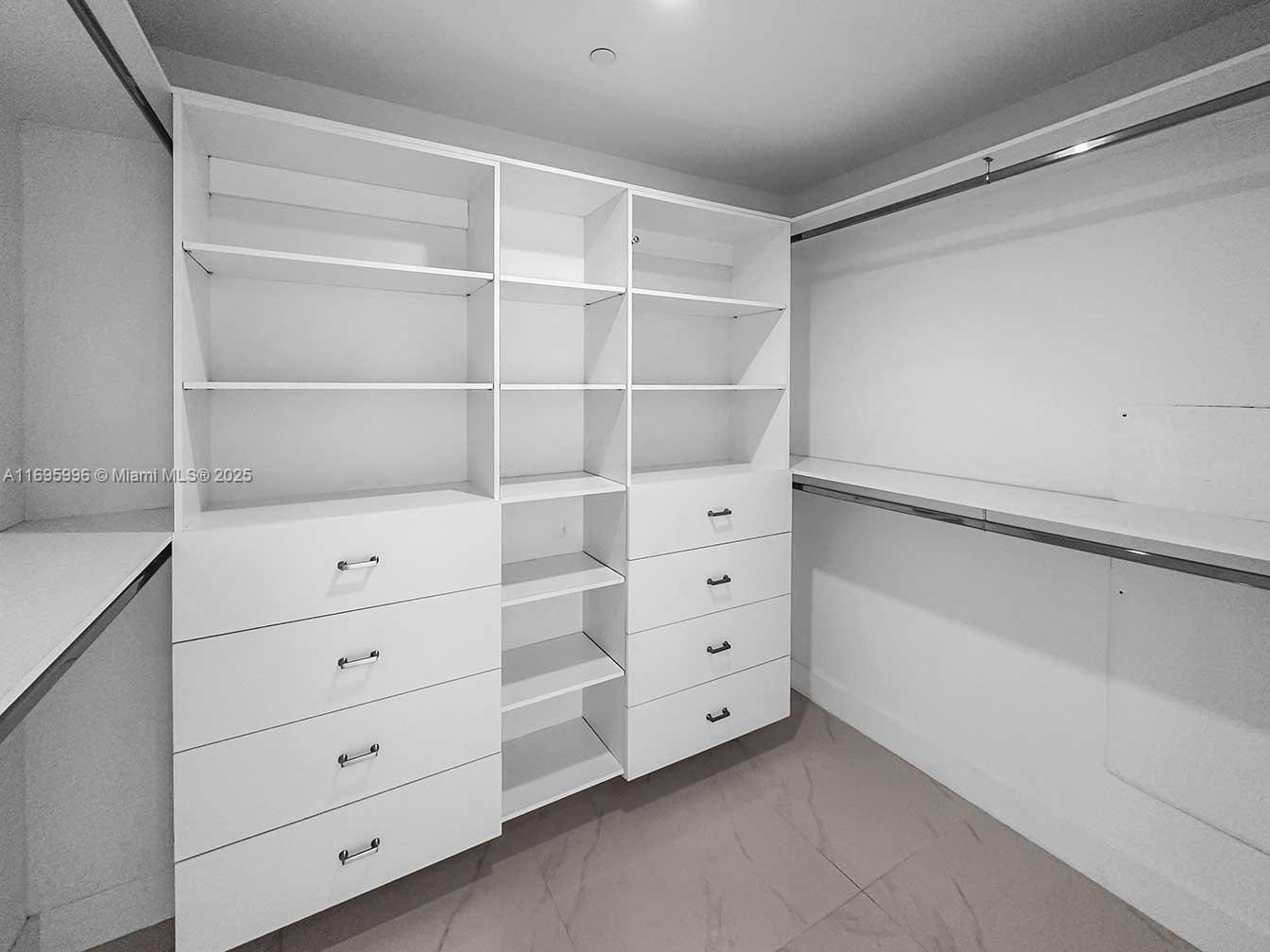 THE BONDO (1080 BRICKELL) - Residential