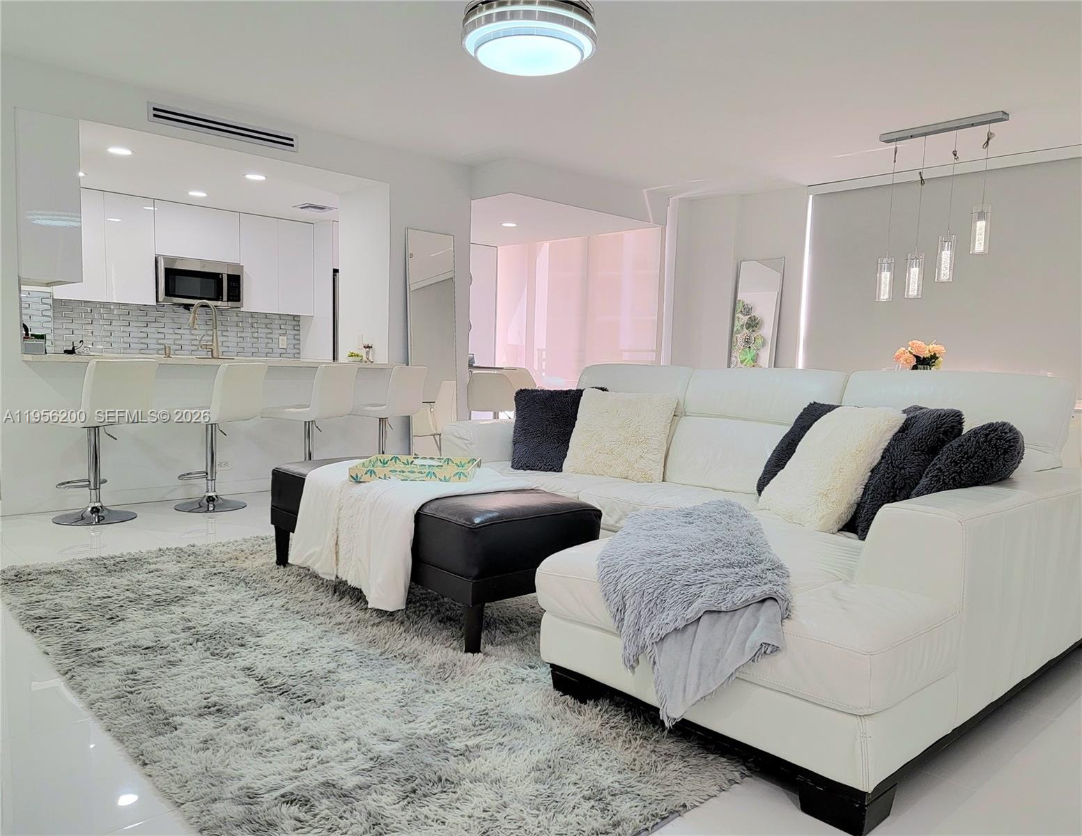 3505 S Ocean Dr 901