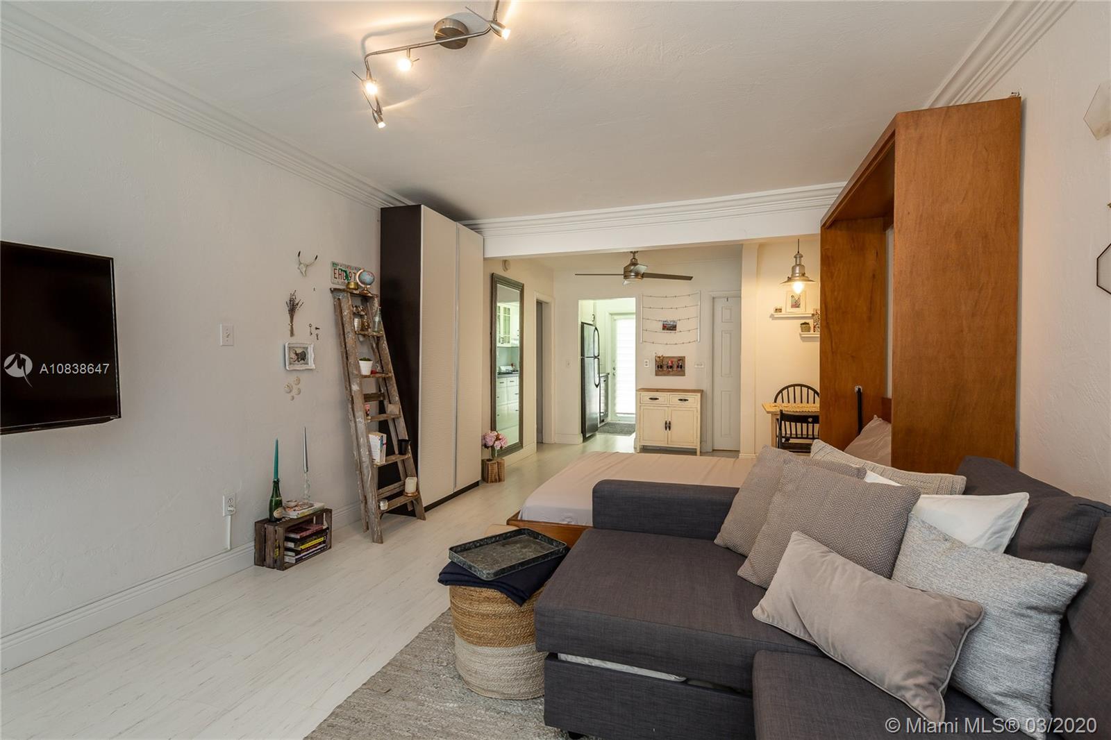 PENN CONDO - Residential Lease