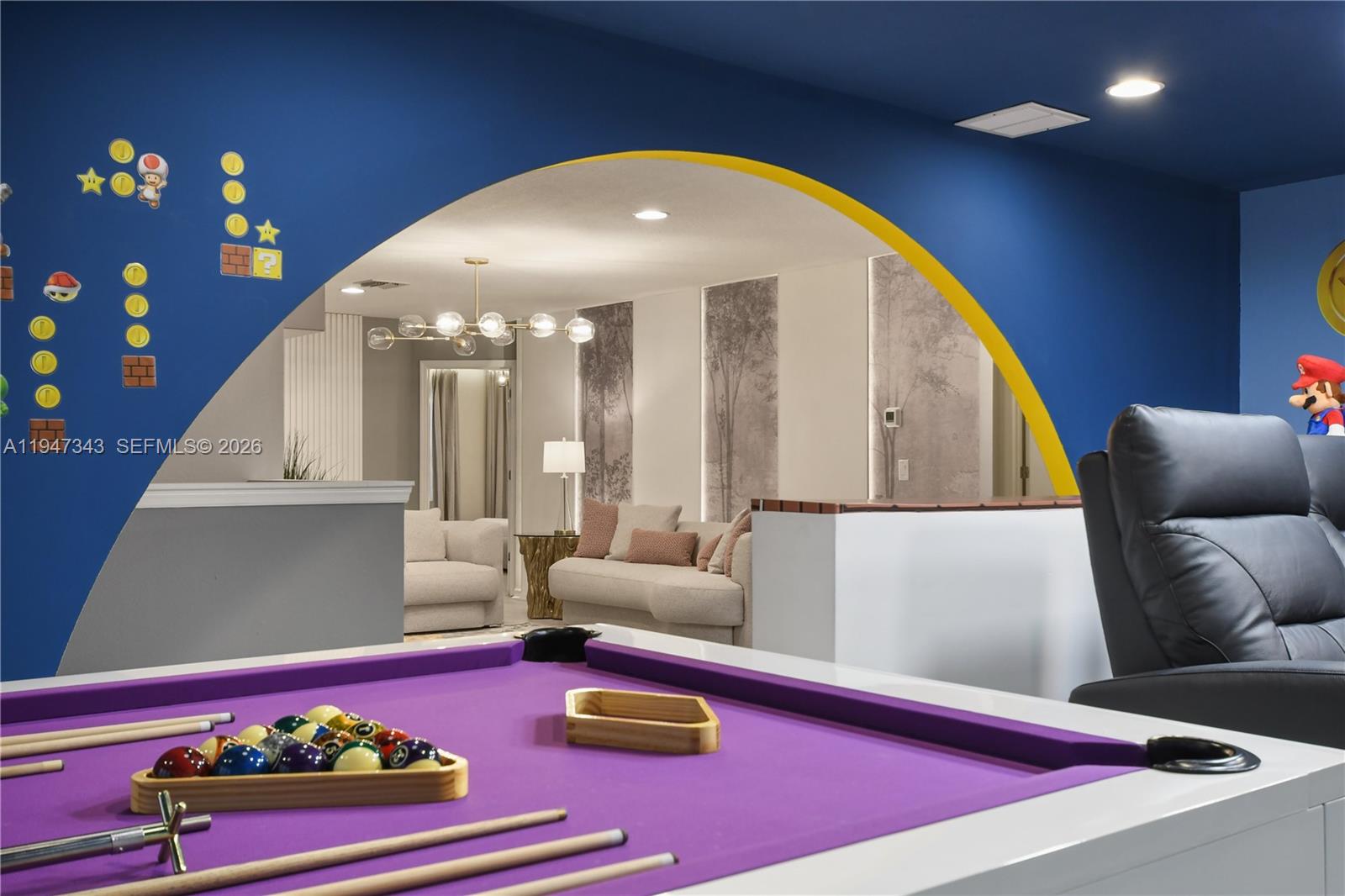 WINDSOR AT WESTSIDE - Residential