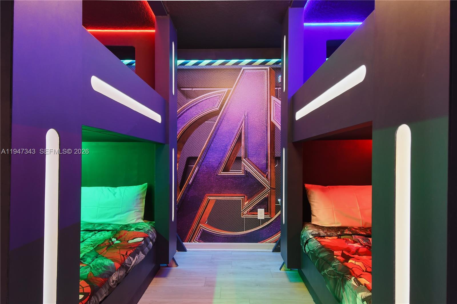 WINDSOR AT WESTSIDE - Residential