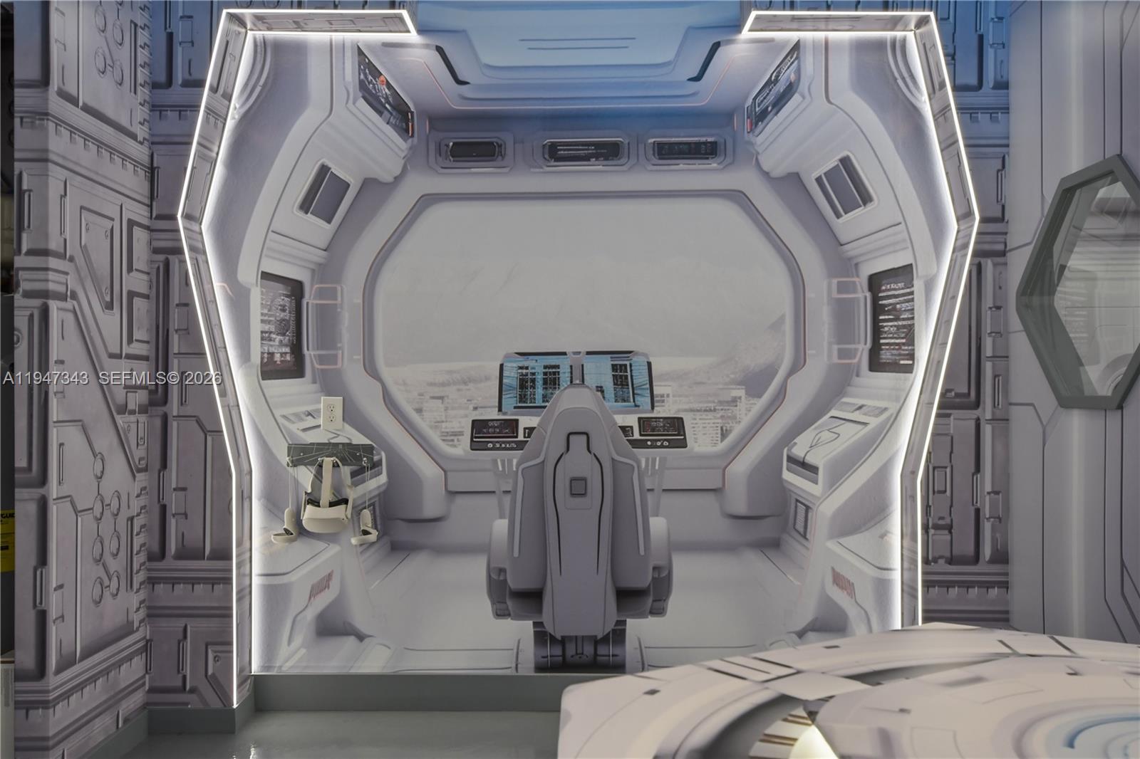 WINDSOR AT WESTSIDE - Residential