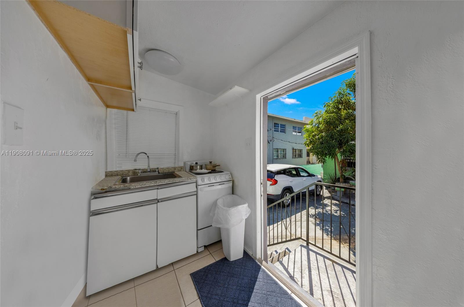 LAWRENCE ESTATES LAND COS - Residential Income