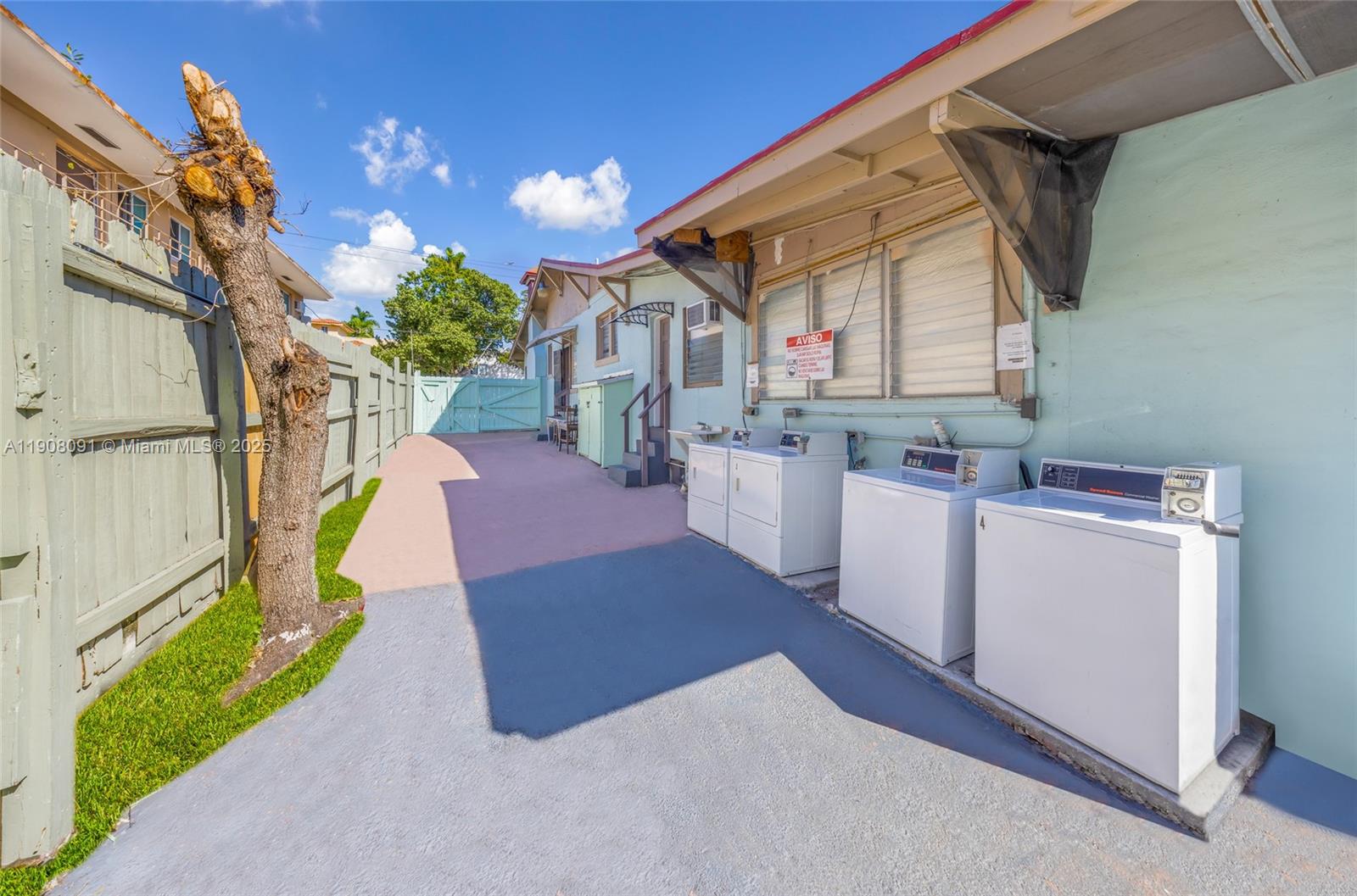 LAWRENCE ESTATES LAND COS - Residential Income