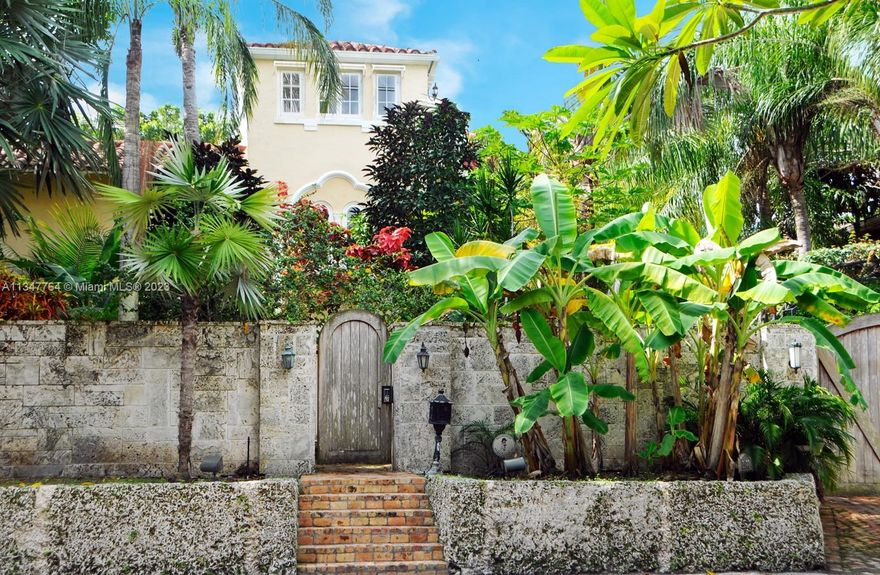 Well-proportioned 100X120 Sq. Ft. lot which is fully approved and permitted for a gorgeous home with plans designed by renowned architect Richard Heisenbottle & designer Deborah Wecselman. Home will include 6,894 Total Sq. Ft. and A/C area: 5,484 Sq. Ft., together with an infinity pool, full size cabana with outdoor kitchen. The Moorings community is one of Coconut Grove's most desirable guard gated neighborhoods, moments away from dining, shopping, entertainment, venues and excellent schools.