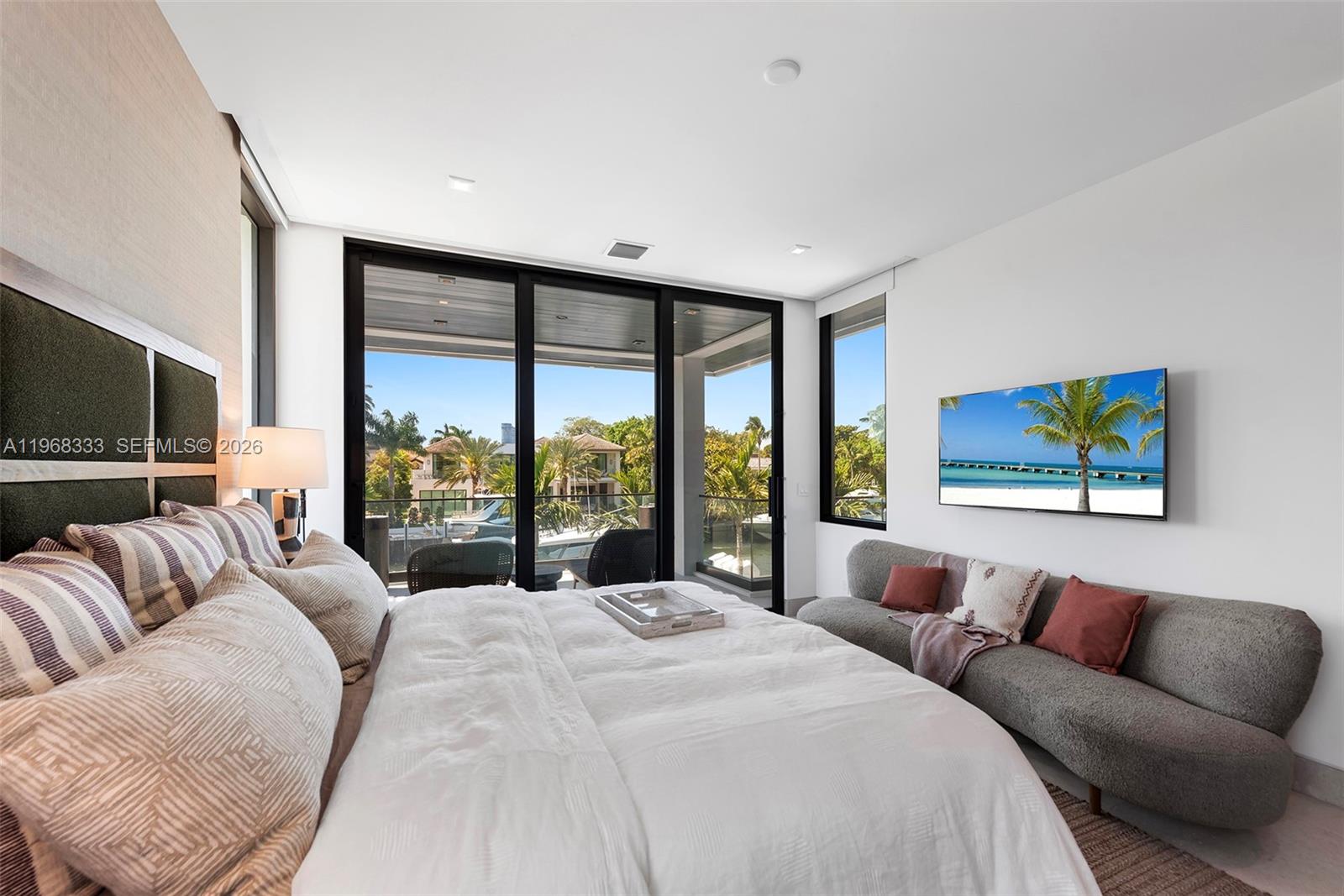 ISLA BAHIA - Residential