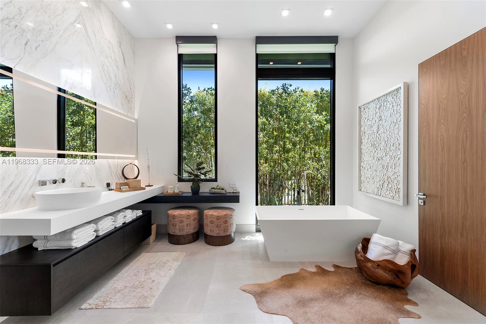 ISLA BAHIA - Residential