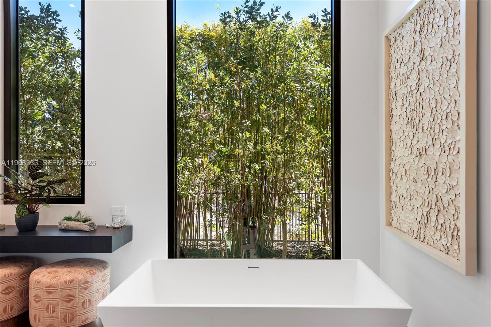 ISLA BAHIA - Residential