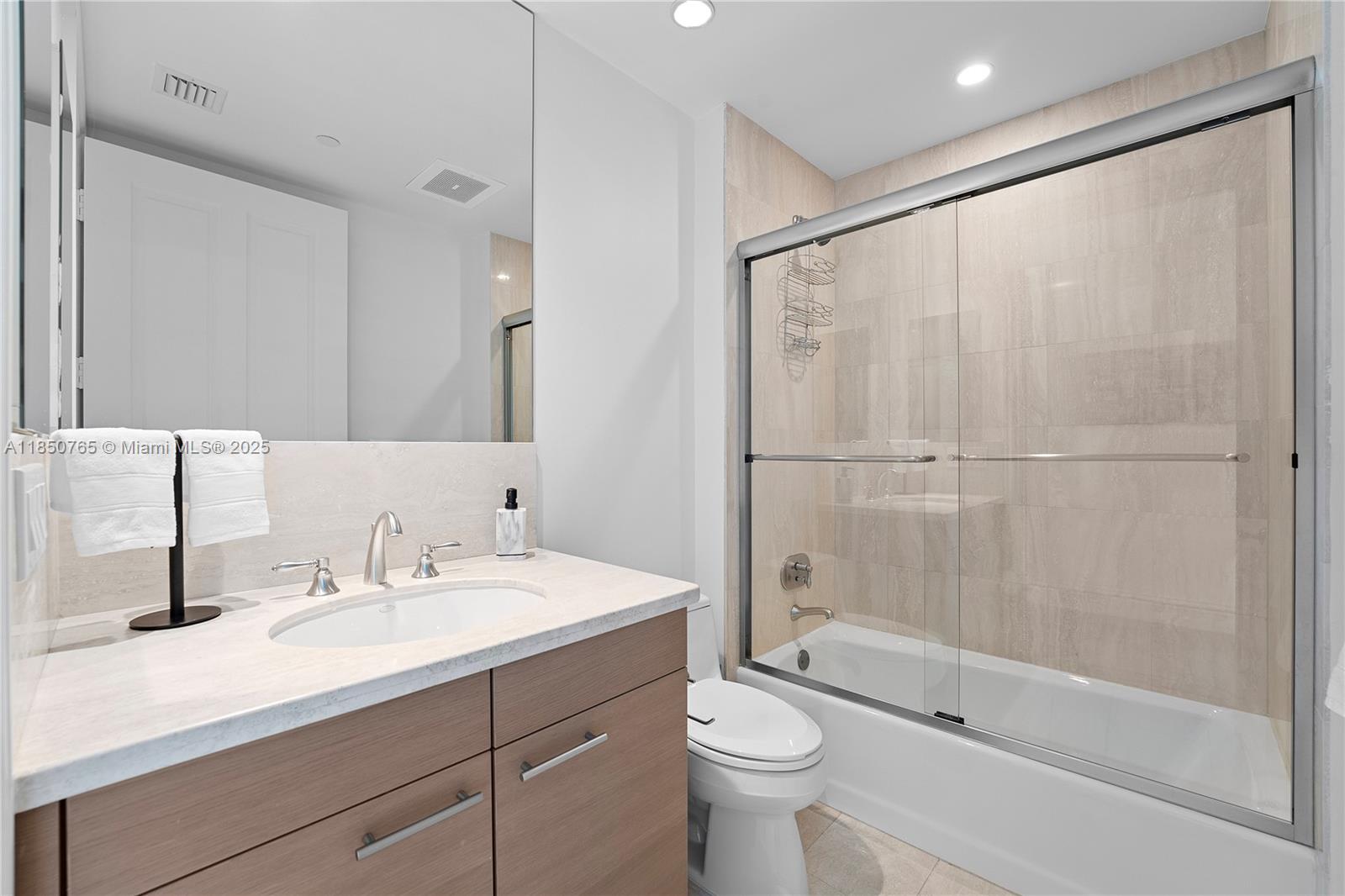 10295 COLLINS AVE RESDNTA - Residential Lease