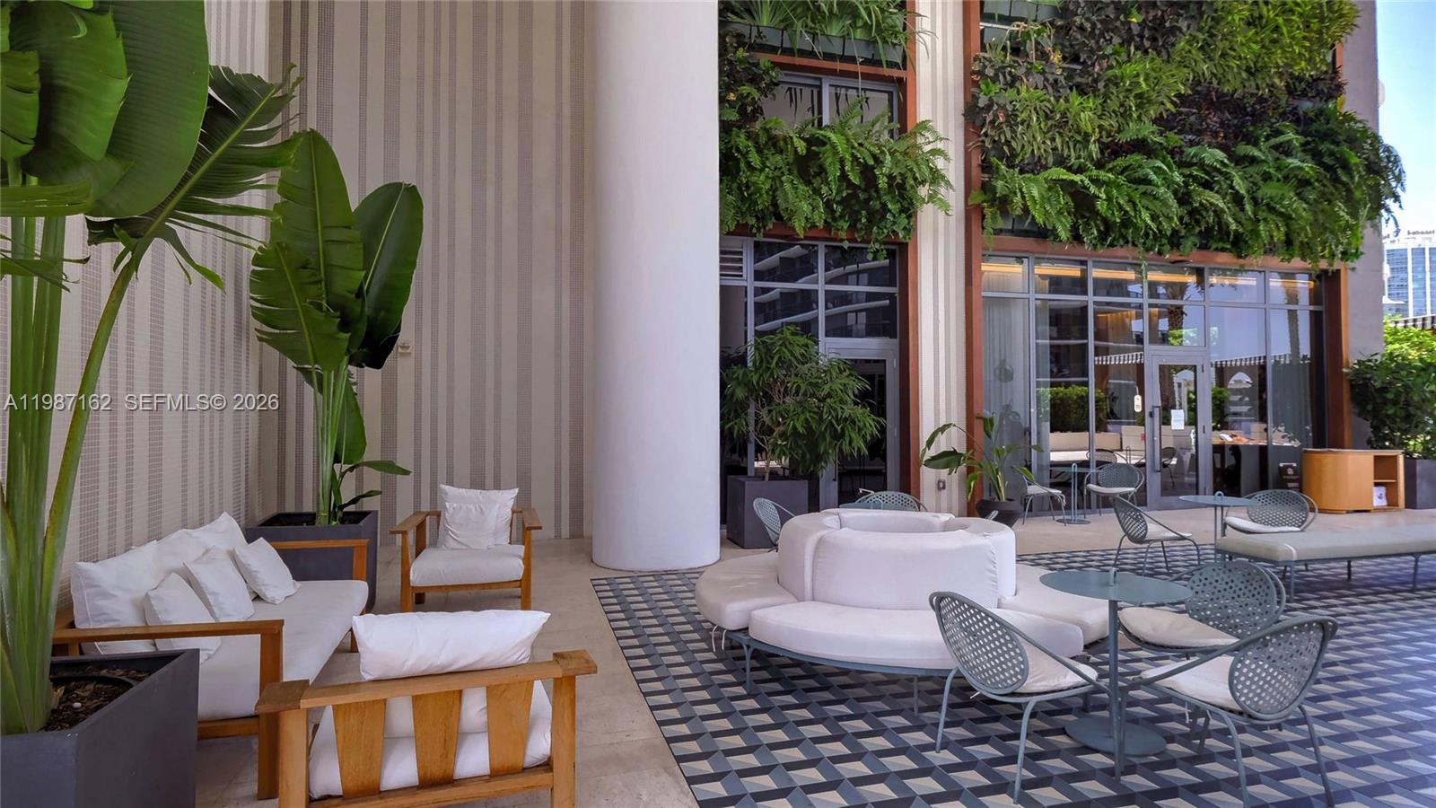 801 SMA RESIDENCES CONDO - Residential