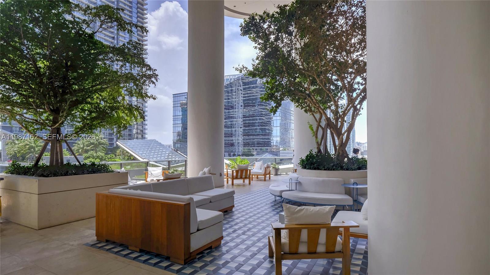 801 SMA RESIDENCES CONDO - Residential