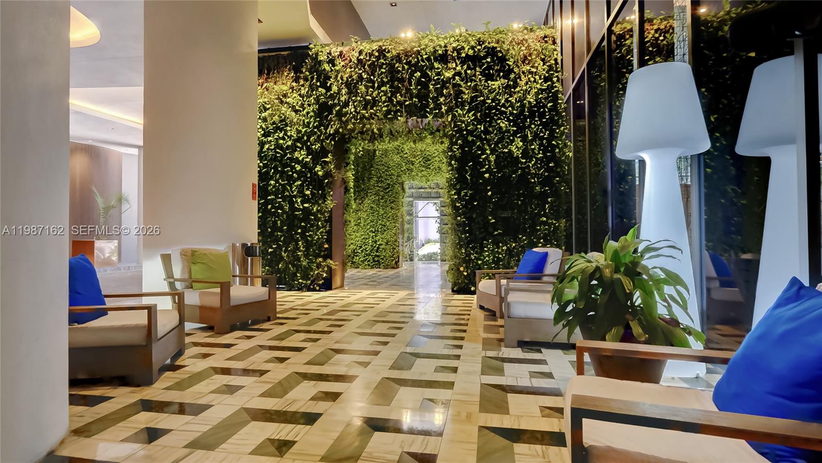 801 SMA RESIDENCES CONDO - Residential