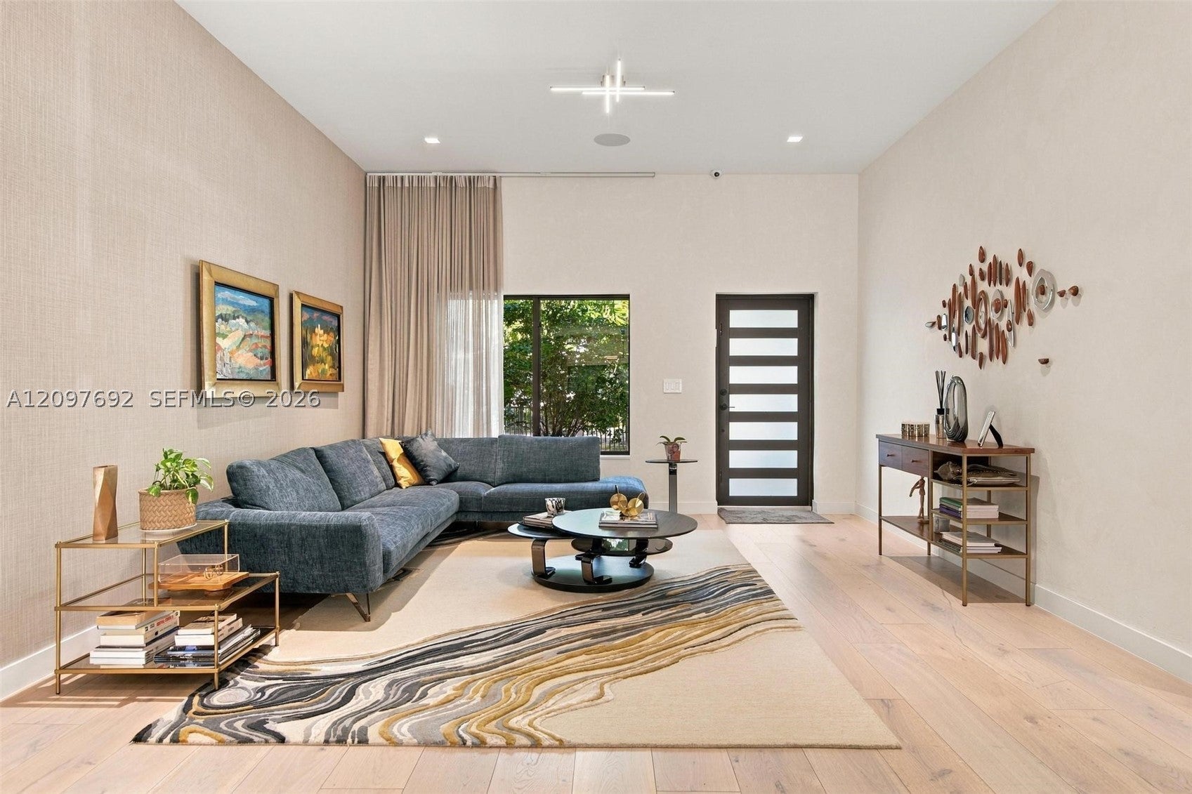 600 W 51st St