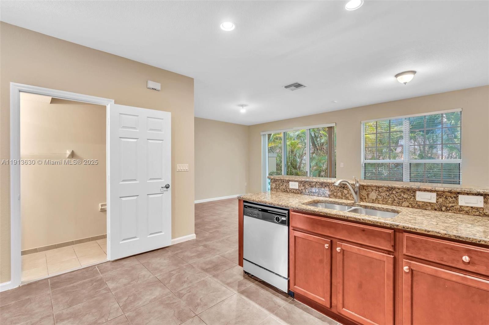 STROK PLAT NO 2 - Residential