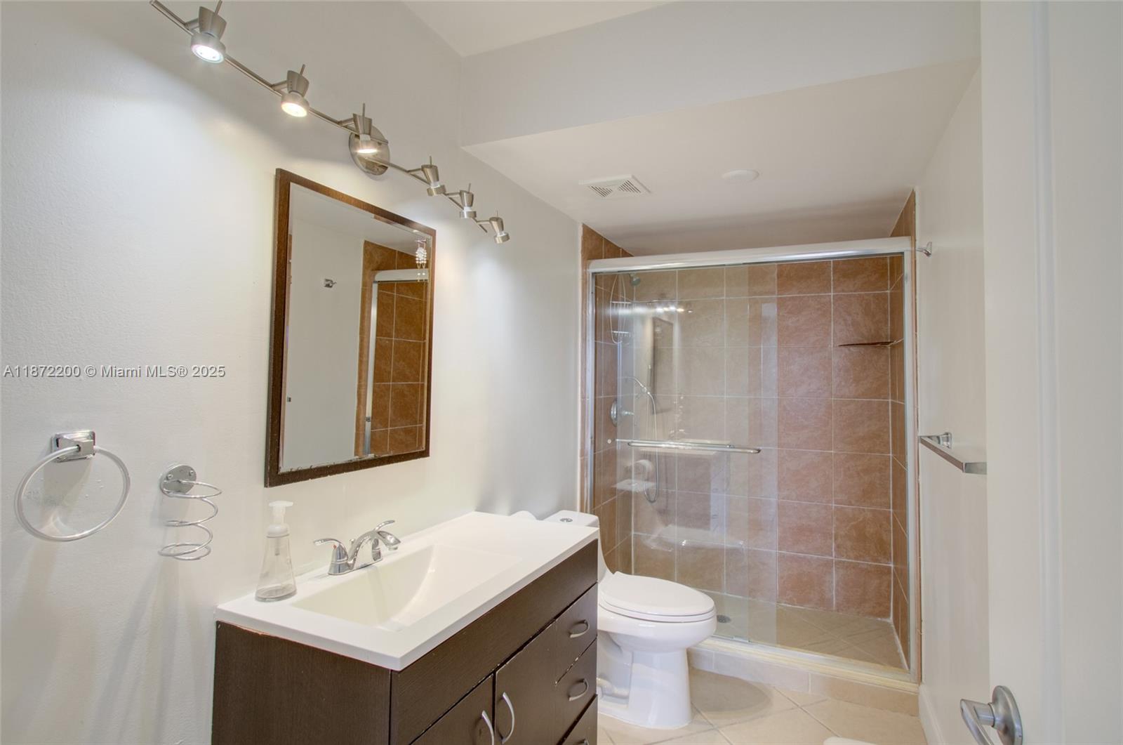 OCEAN VIEW TOWERS CONDO - Residential