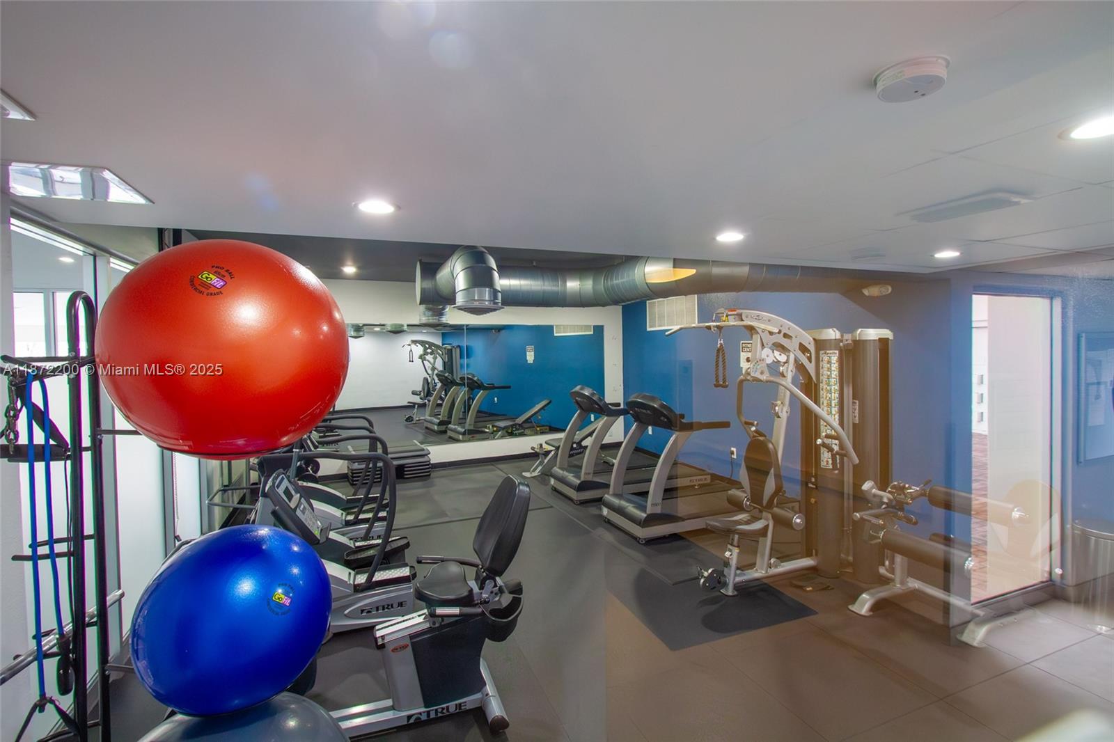 OCEAN VIEW TOWERS CONDO - Residential