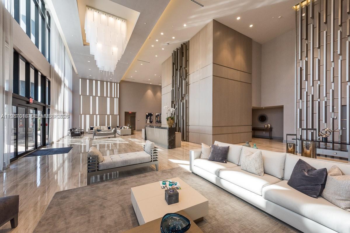 5252 PASEO CONDO - Residential Lease