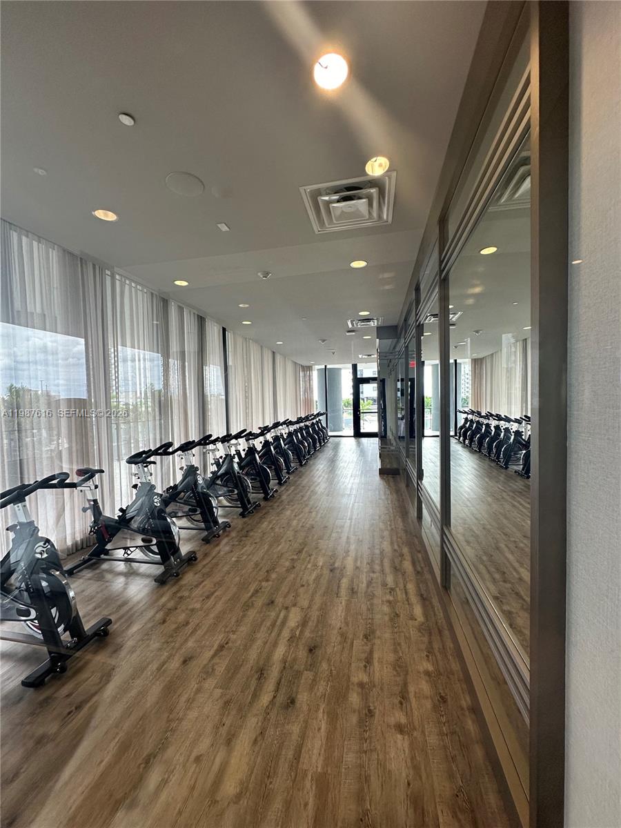 5252 PASEO CONDO - Residential Lease