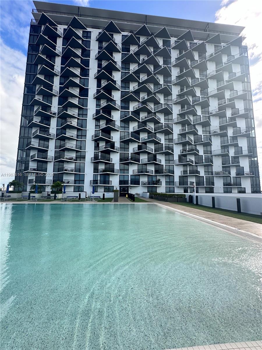 5252 PASEO CONDO - Residential Lease