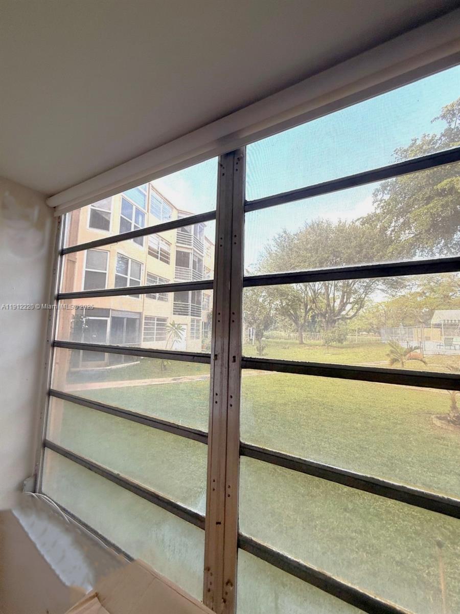 ROLLING GREEN CONDO F - Residential