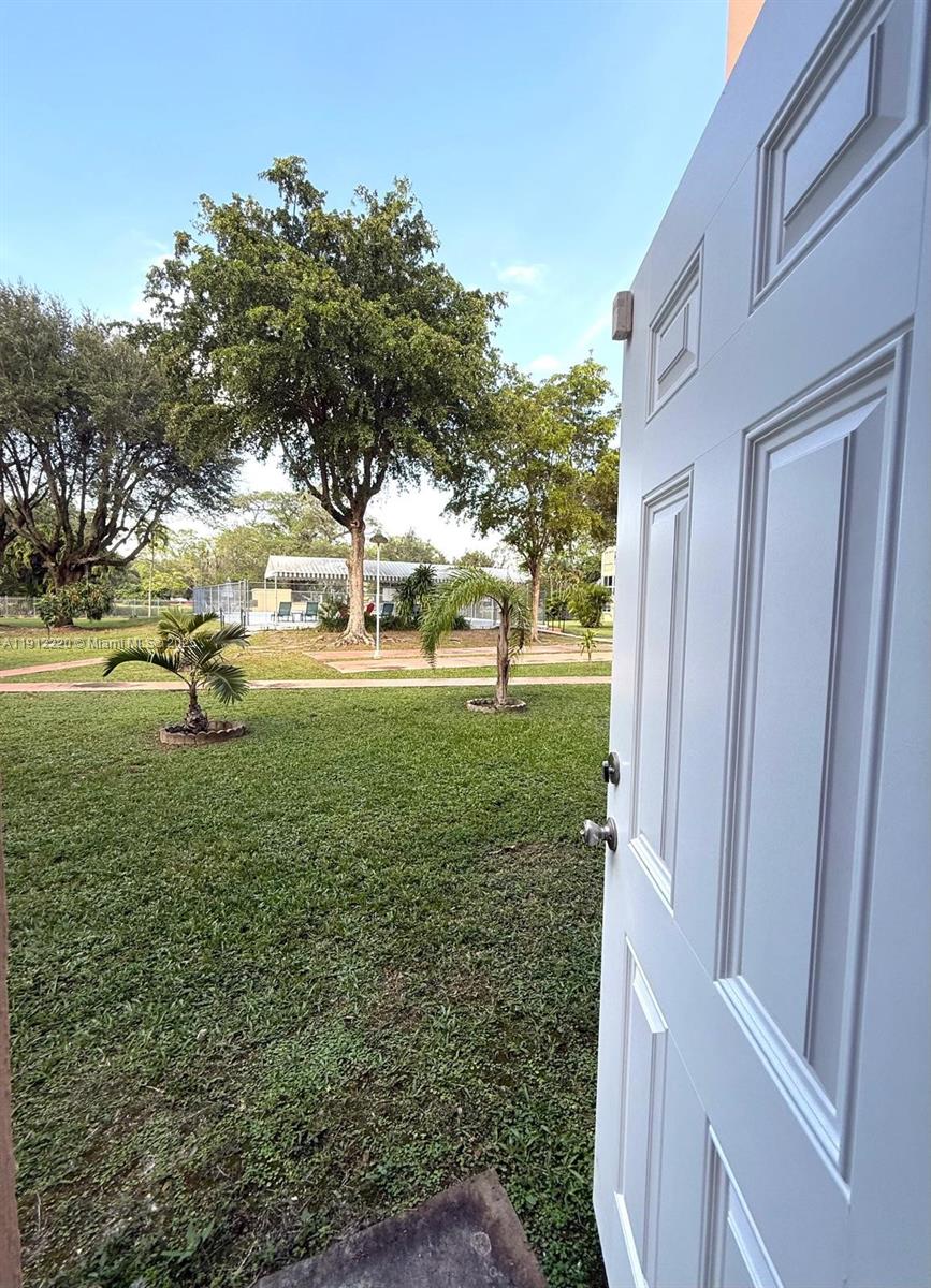 ROLLING GREEN CONDO F - Residential