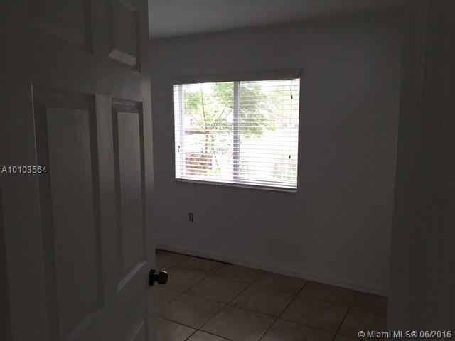 VENETIA GARDENS - Residential Lease