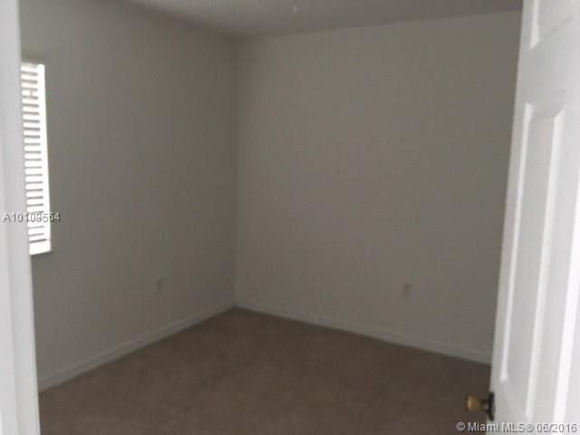 VENETIA GARDENS - Residential Lease