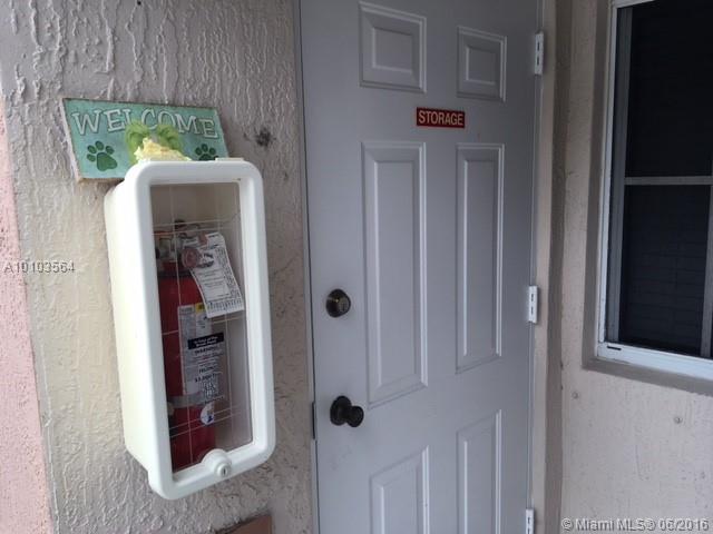 VENETIA GARDENS - Residential Lease