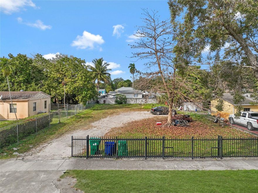 Prime Vacant Lot Miami 9,997 Sq Ft

Exceptional opportunity to build in a growing residential area of Miami. This 9,997 sq ft vacant lot is currently designated with primary land use 0081 Residential, offering flexibility for development. Zoning may be changed to Multi Land Use, creating potential to build multi-family residences in an established residential neighborhood.

Conveniently located west of I-95 and near Arthur Woodard Park, providing easy access to major highways, parks, schools, and local amenities.

Ideal for investors, builders, or developers seeking future income-producing potential in a prime location.