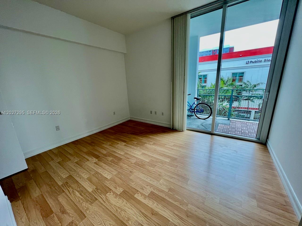 350 NE 24th St 408