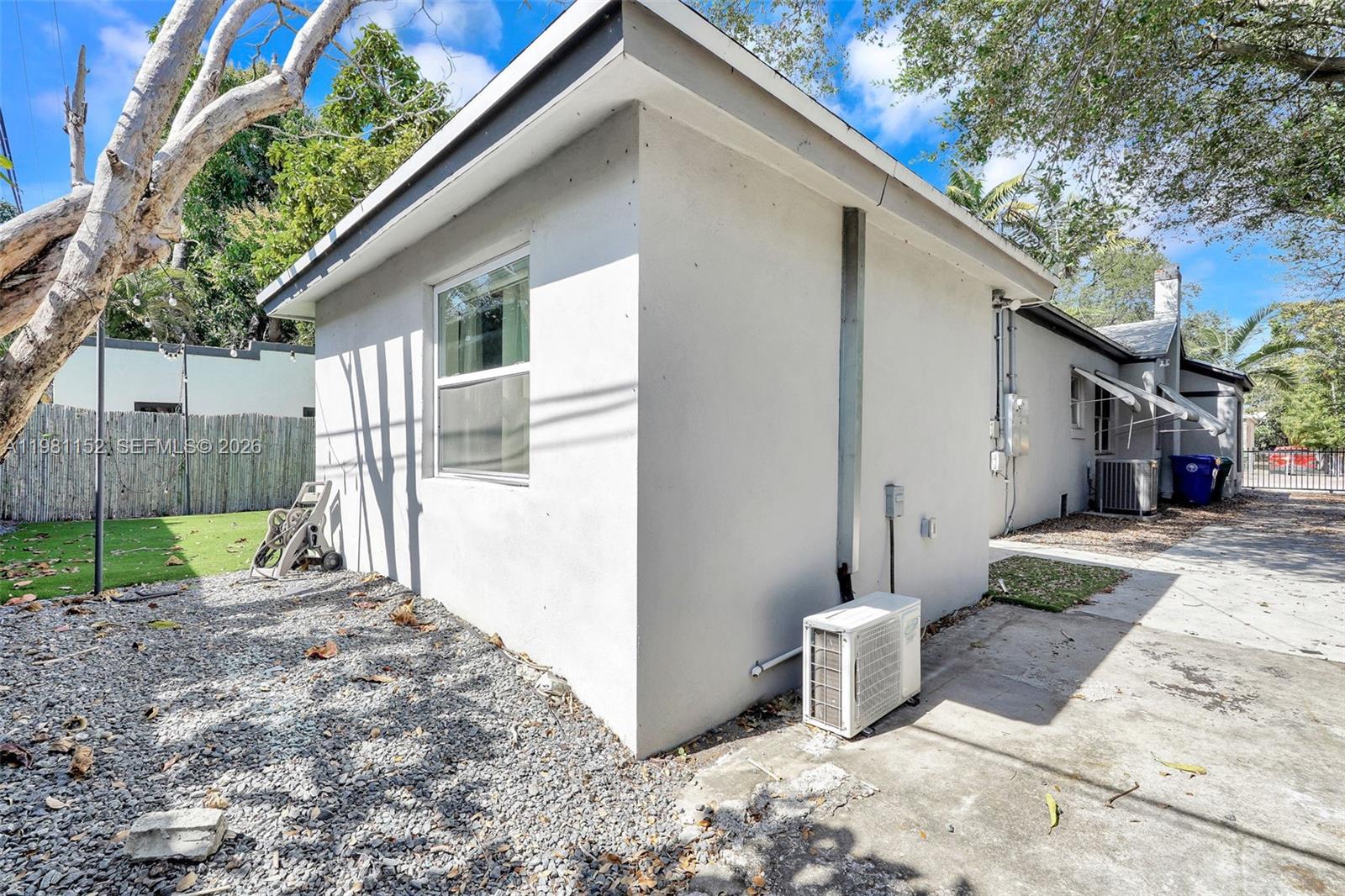 SHADOWLAWN EXTENSION SUB - Residential Lease