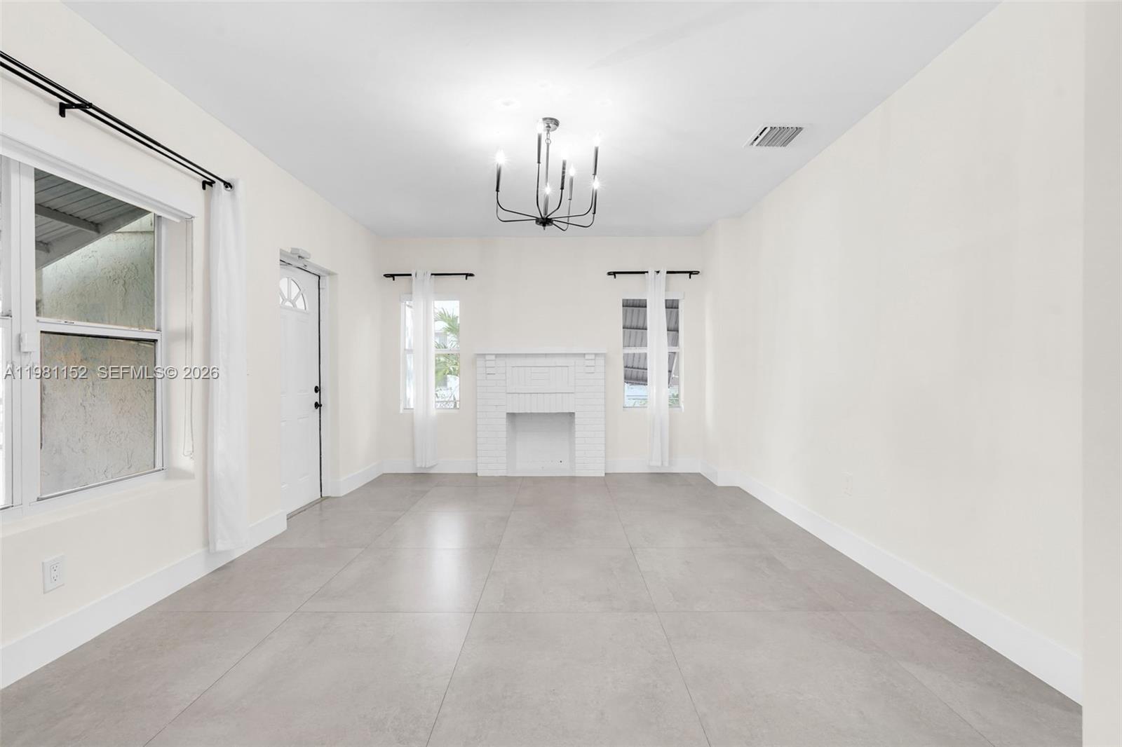 SHADOWLAWN EXTENSION SUB - Residential Lease