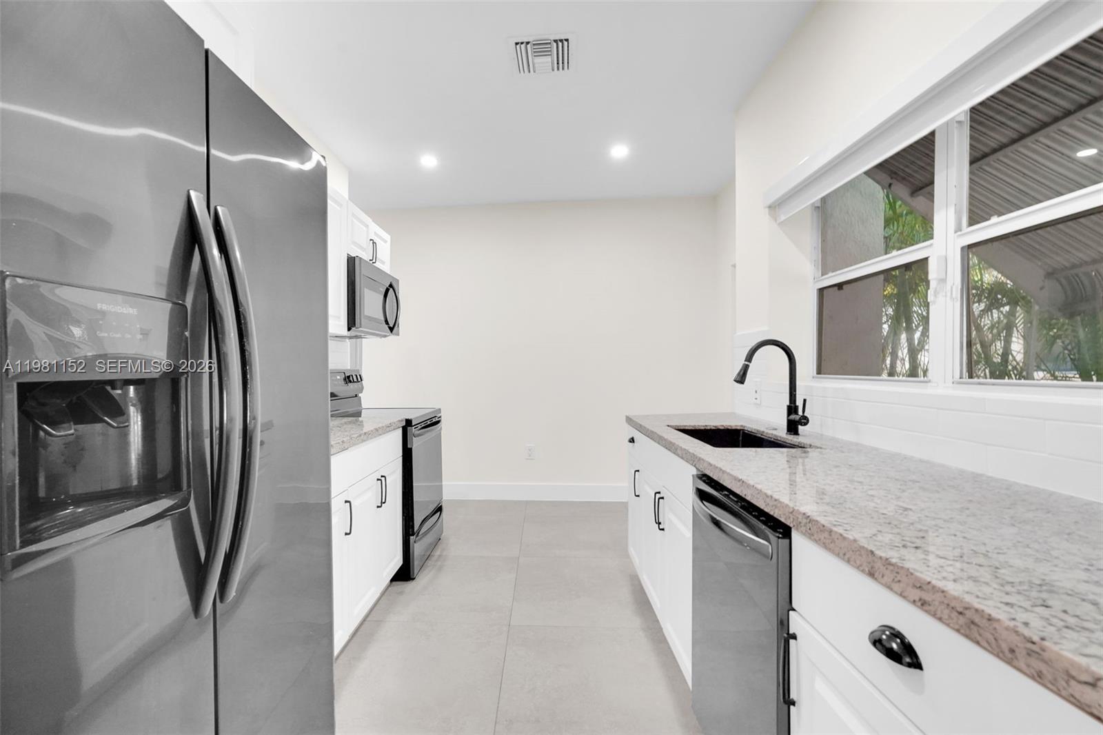 SHADOWLAWN EXTENSION SUB - Residential Lease