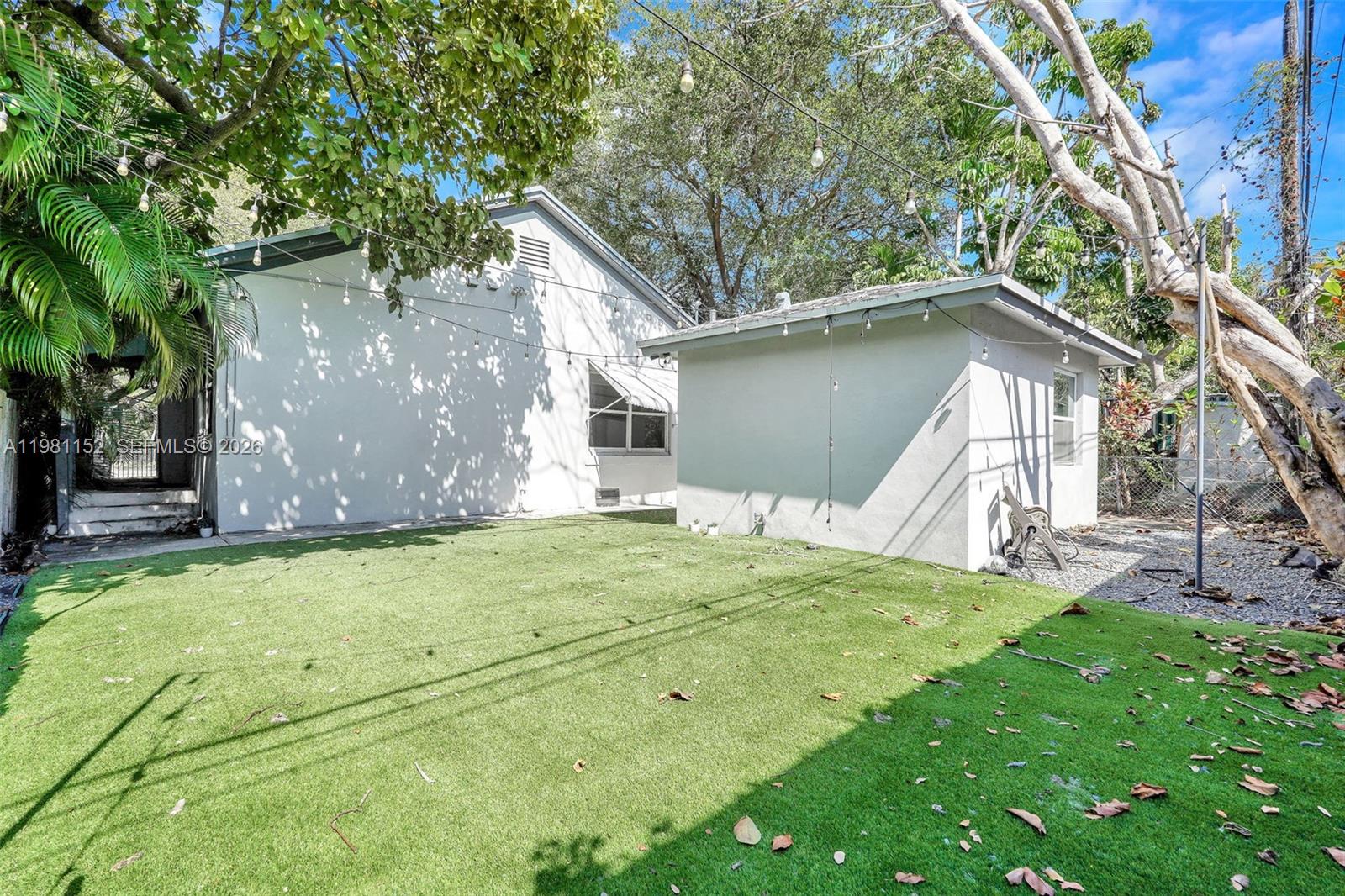 SHADOWLAWN EXTENSION SUB - Residential Lease