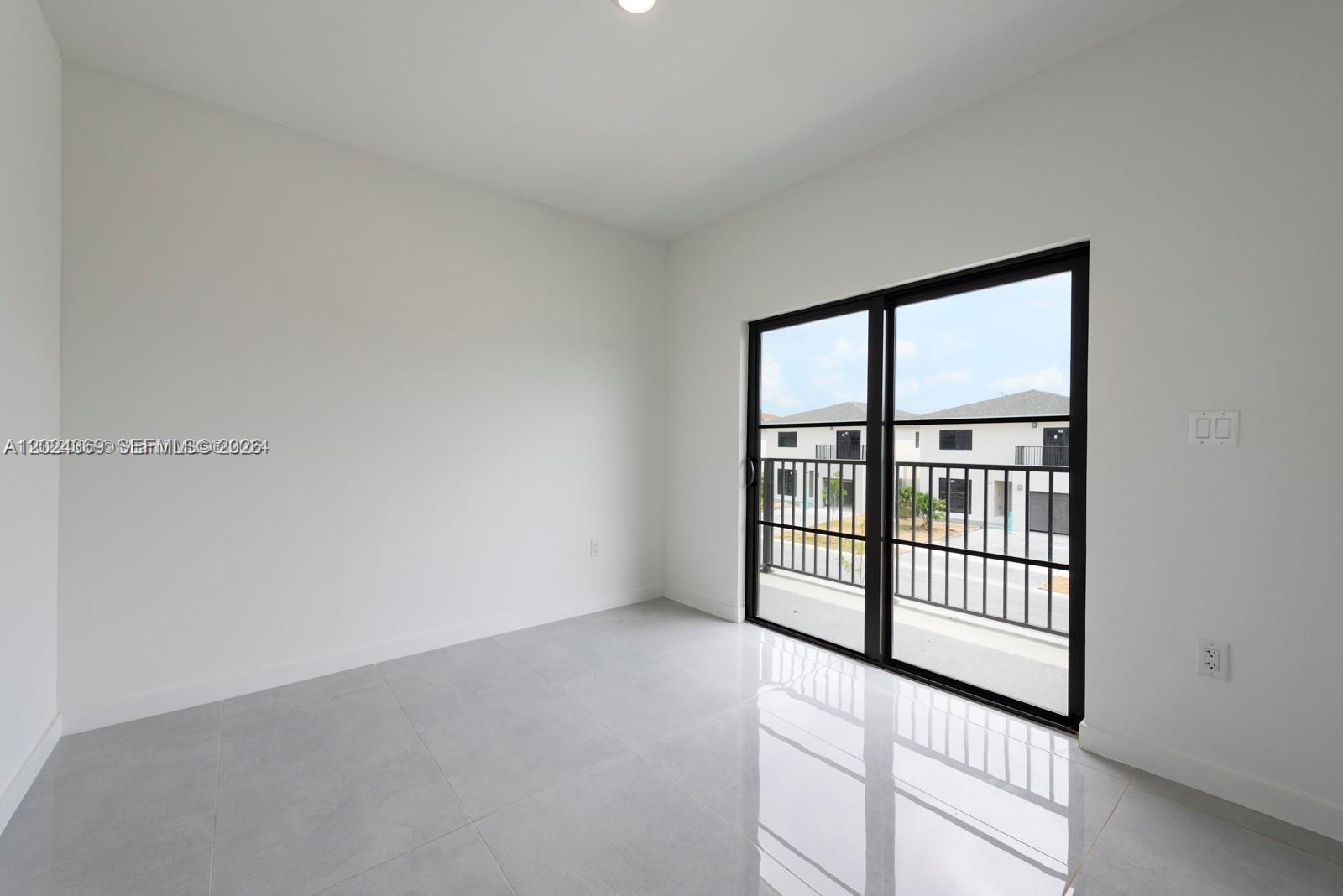 ON ALBA - Residential Lease
