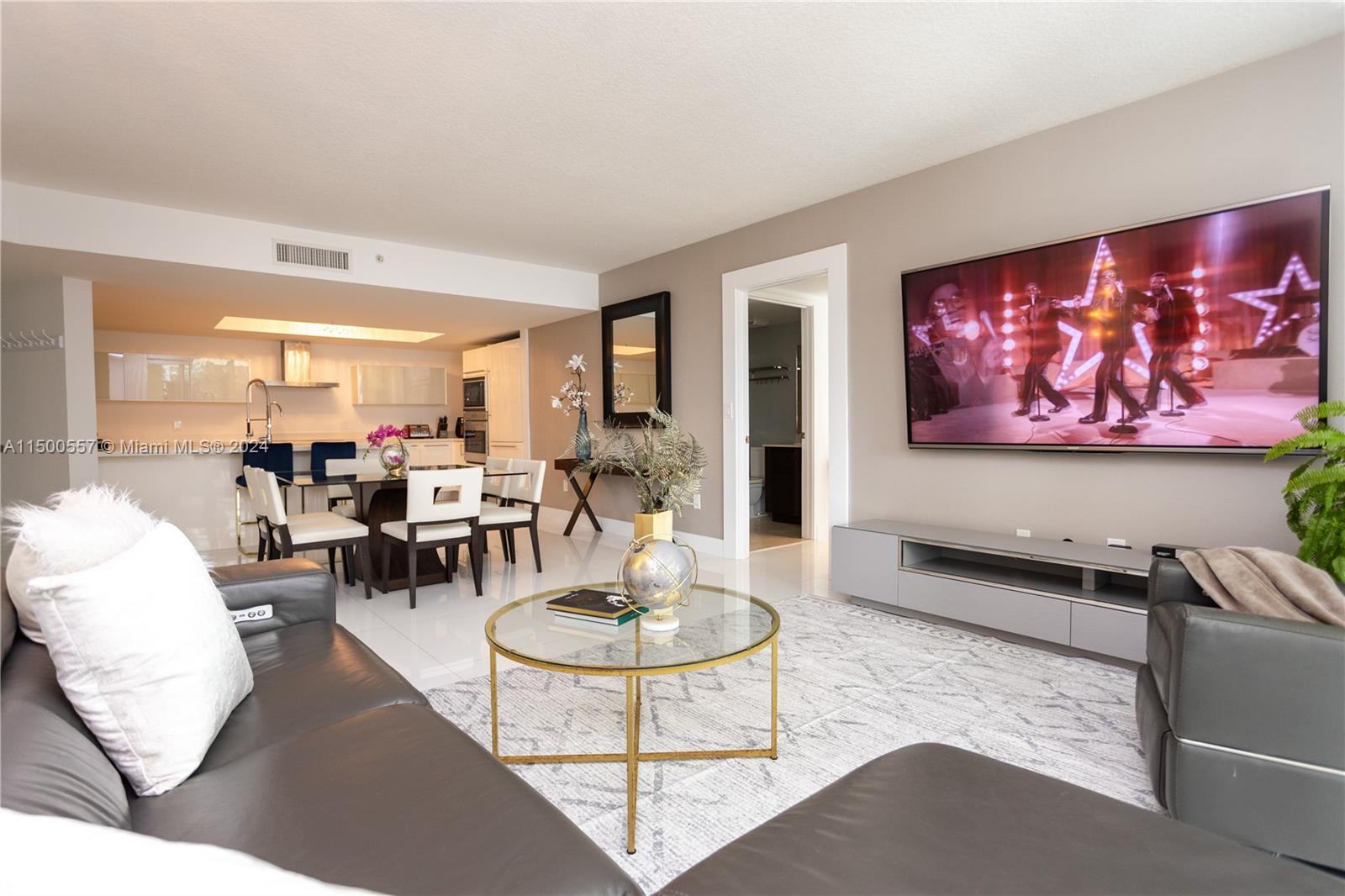 Property for Sale at 200 Sunny Isles Blvd Th-304, Sunny Isles Beach, Miami-Dade County, Florida - Bedrooms: 3 
Bathrooms: 4  - $925,000