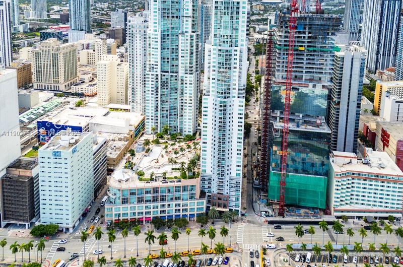 VIZCAYNE SOUTH CONDO - Residential