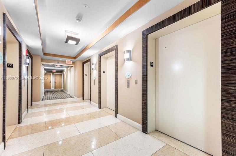 VIZCAYNE SOUTH CONDO - Residential