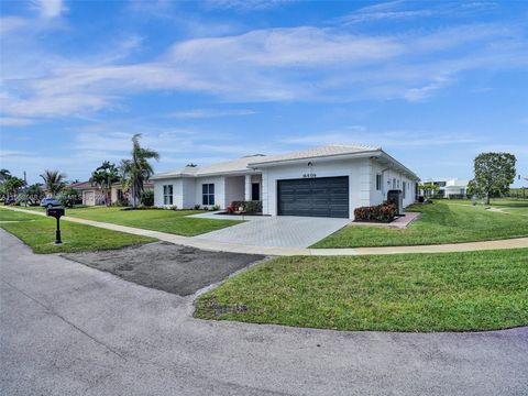16609 Golfview Dr, Weston, FL 33326 - MLS#: A11562568