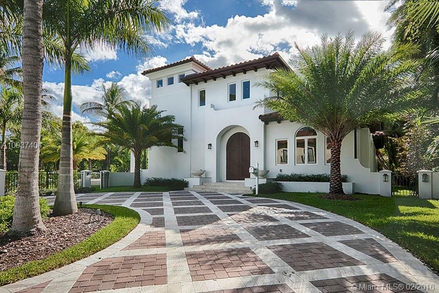 Located in the desirable Village of Bal Harbour, offering priv. roads, 24hr guard gate, & yacht harbour accommodating large vessels. Newly built on an oversized corner lot, this grand Smart Home features chef's kitchen w/ Wolf & SubZero appliances, beautifully crafted cabinetry w/ calcuta marble countertops. Spacious areas for entertaining, architectural ceilings, wet bar, elevator. Large covered terrace, Summer kitchen, pool, patio & manicured gardens. Walk to shops, dining & beaches.