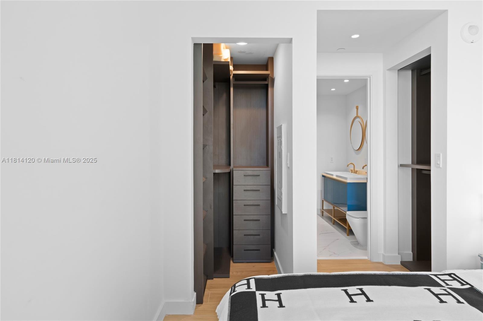 2678 TIGERTAIL CONDO - Residential Lease