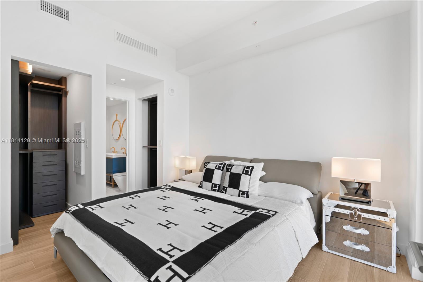 2678 TIGERTAIL CONDO - Residential Lease